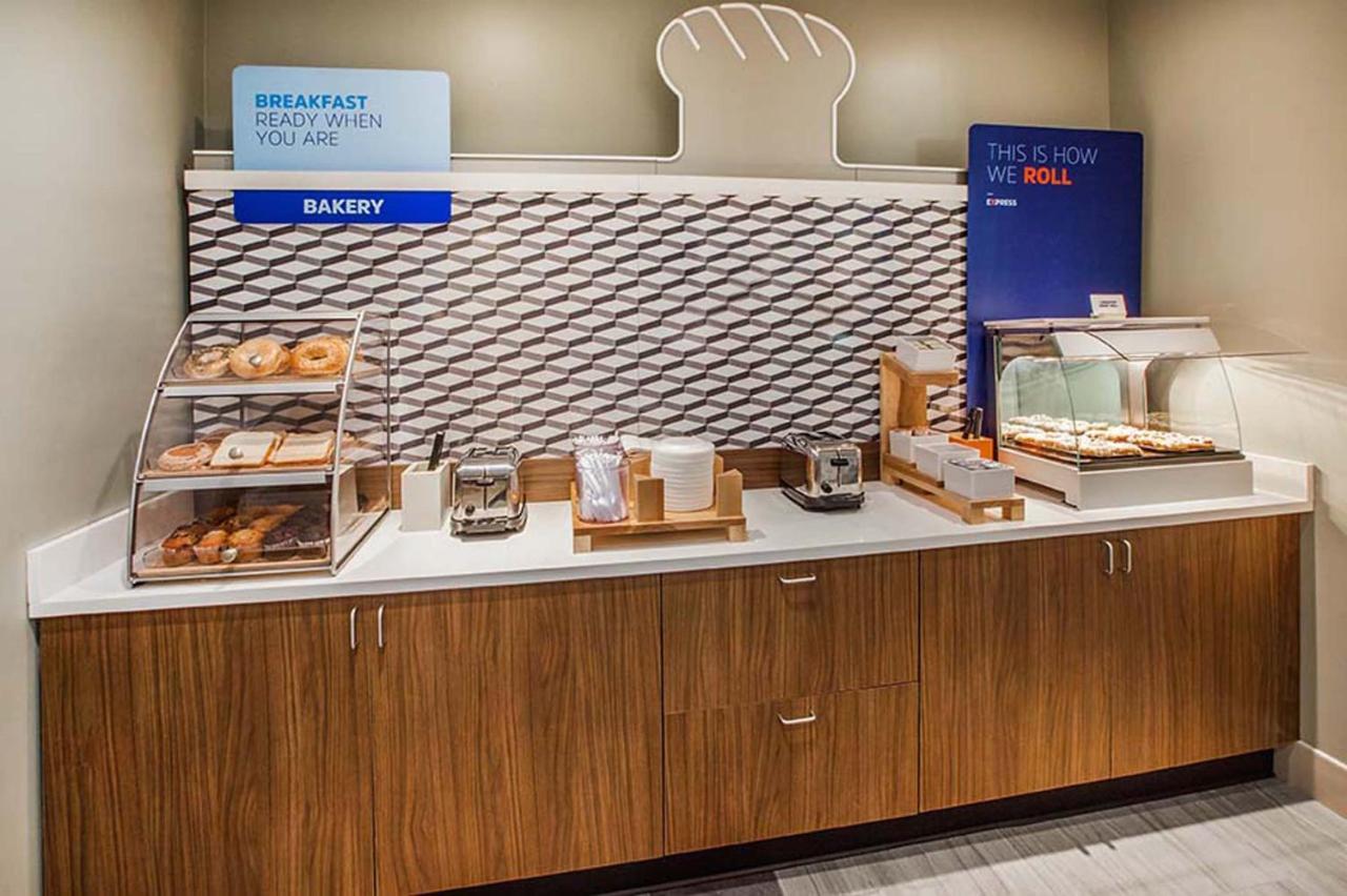 Holiday Inn Express La Plata By Ihg Zewnętrze zdjęcie